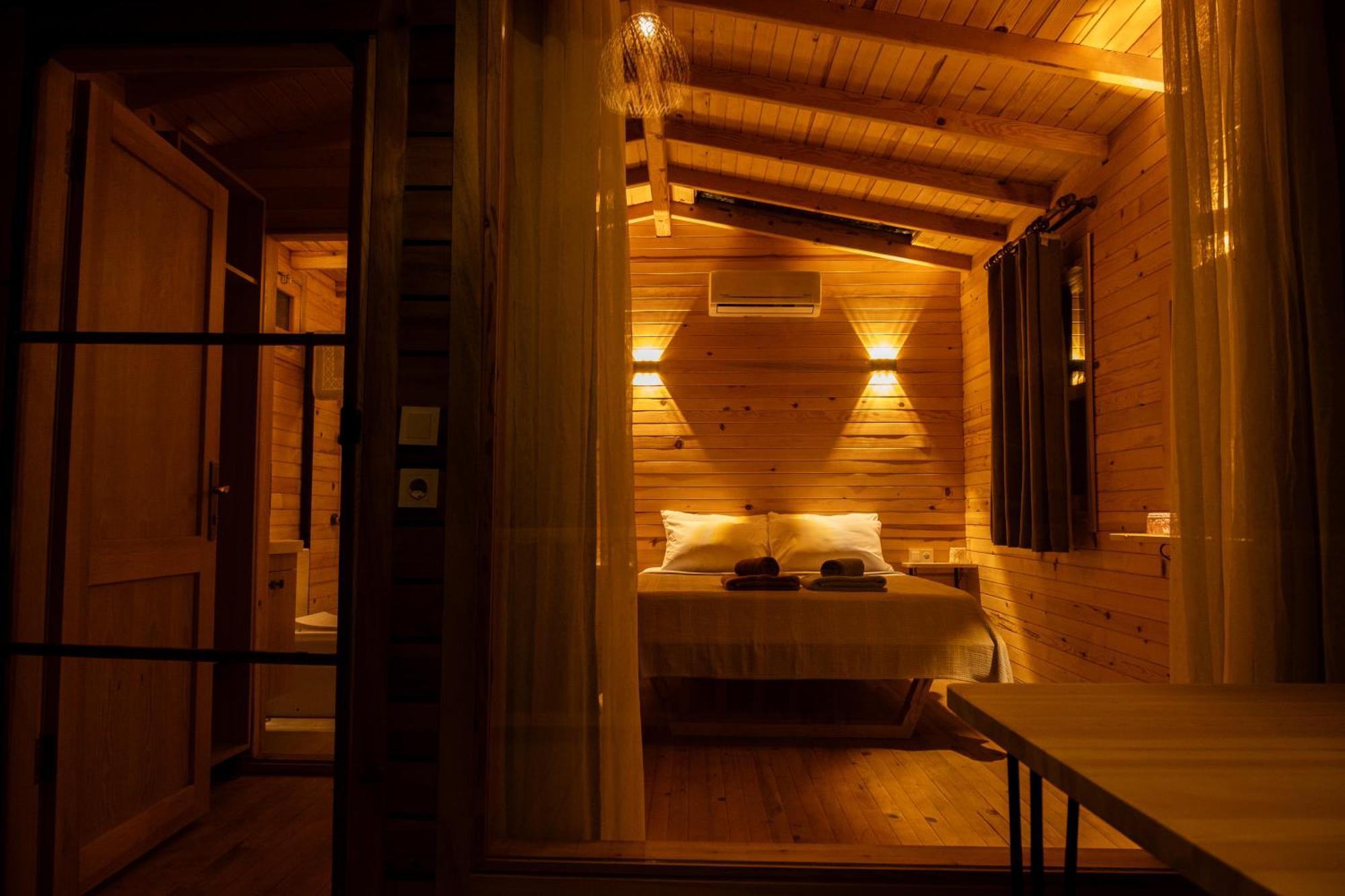 Goat Bungalow And Camping Hotell Faralya Exteriör bild